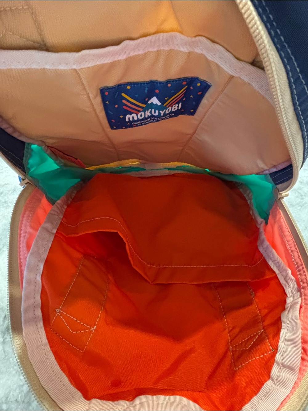 multicolored mini backpack ๐ - Picture 4 of 5